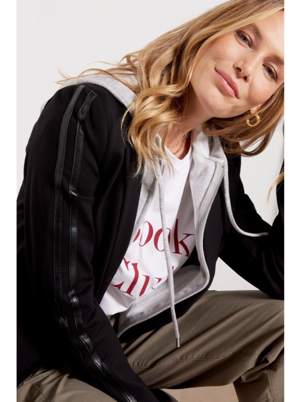 Evereve Jones St Blazer with removable hoodie - Picture 12 of 12